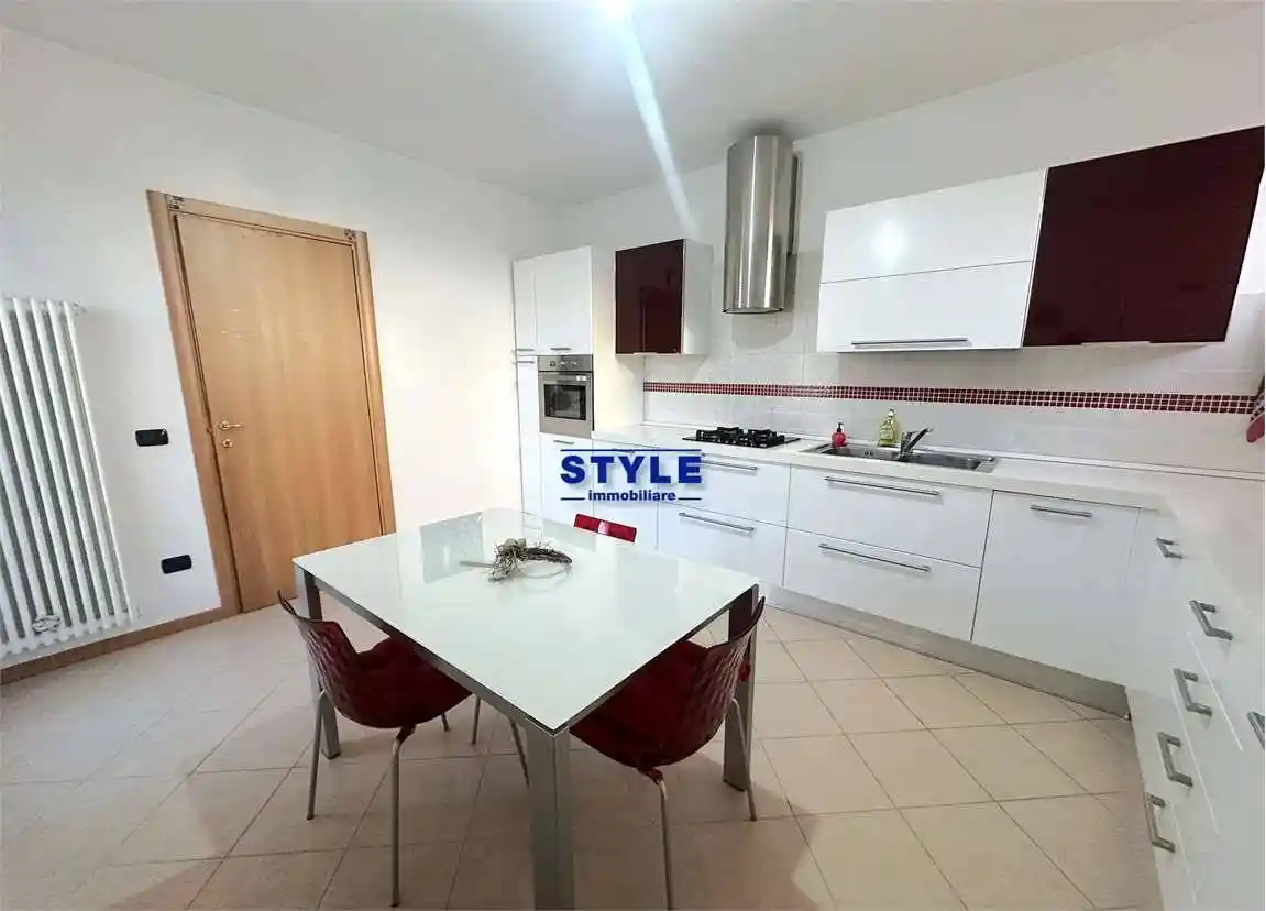 Appartamento ottimo stato, primo piano, Centro, Camponogara - foto 4