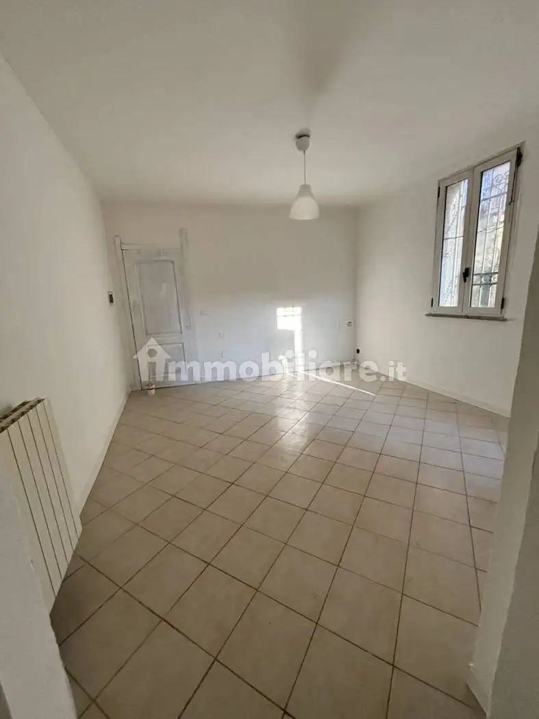 Trilocale buono stato, piano terra, Borgo Alto, Pavia - foto 4