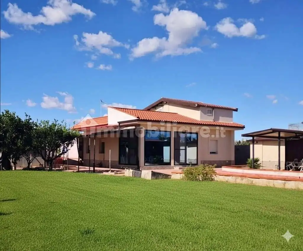 Villa in vendita a Siracusa
