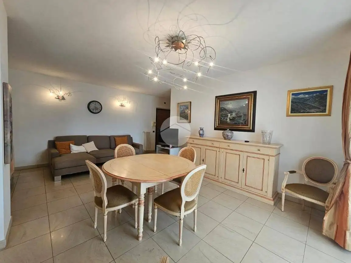 Trilocale via della gualderia 7, Centro Storico, Chieri - foto 2