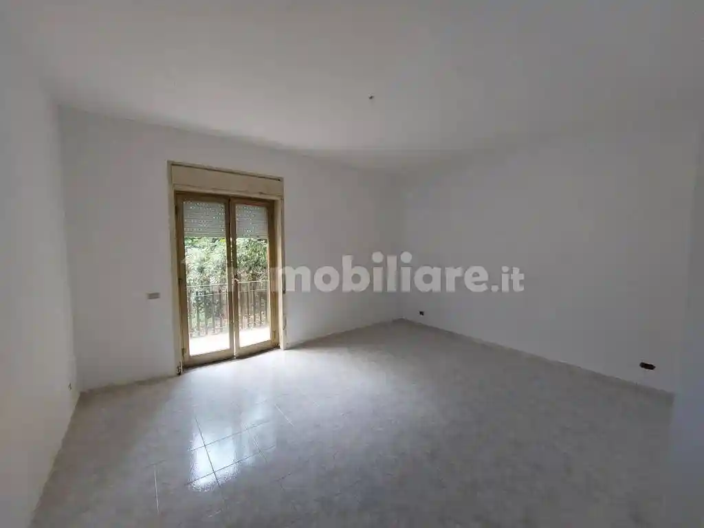 Trilocale via Armando Diaz, Centro, Zafferana Etnea - foto 4