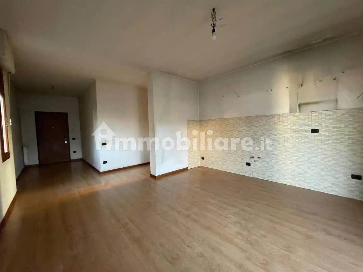 Trilocale via Adriano Zarini 284, Zarini - Valentini, Prato - foto 3