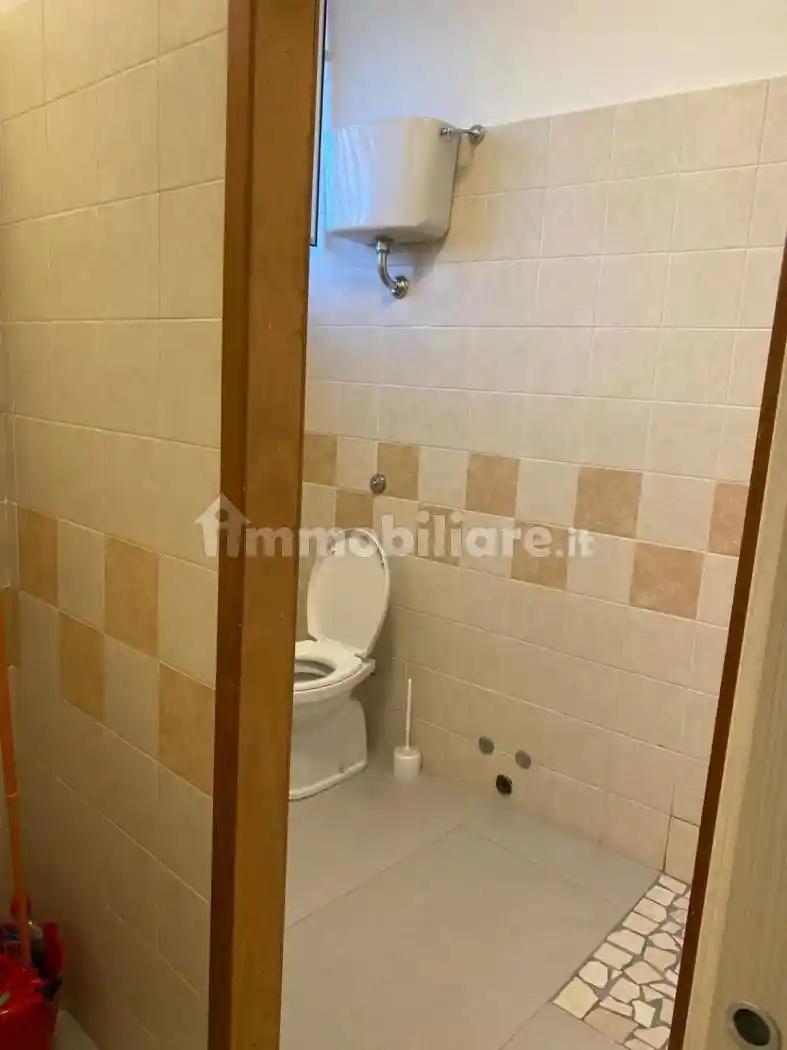 Palazzo - Edificio in Affitto - foto 5