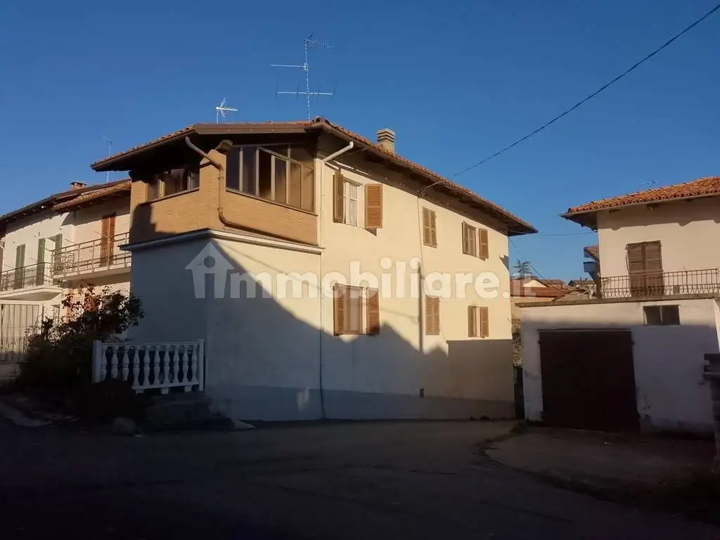 Casa indipendente in vendita a Robella