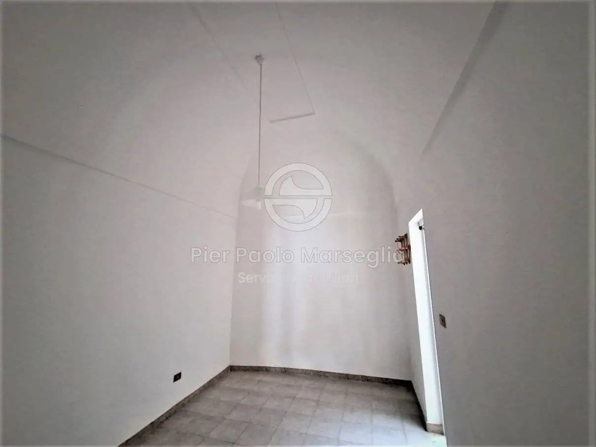 Bilocale Vico Bonaventura Zumbini, Via Ludovico, Corso Umberto I, Vittorio Emanuele, Ostuni - foto 2