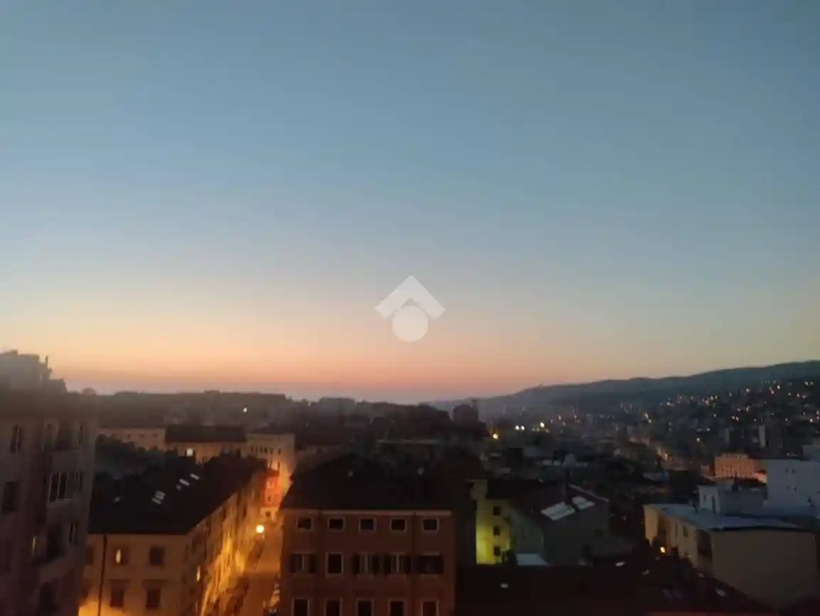 Bilocale piazza puecher 1, San Giacomo, Trieste - foto 3