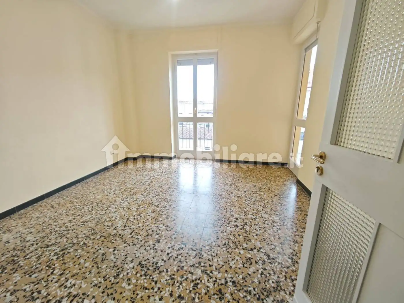 Trilocale via Roccavione, Corso alla Vittoria - Parco della Resistenza, Asti - foto 5