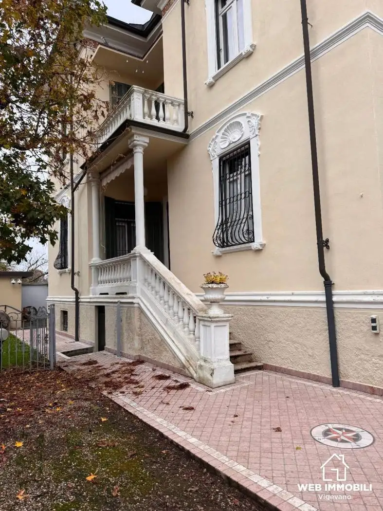 Villa unifamiliare via Andrea De Contiano, Centro, Mortara - foto 3