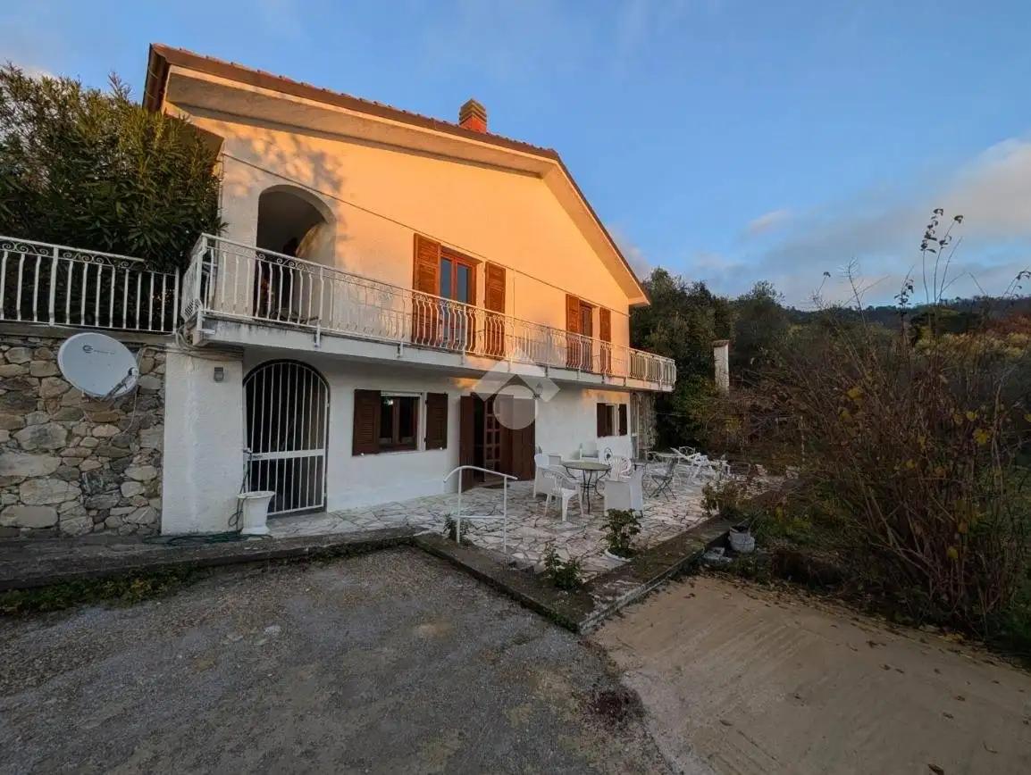 Appartamento in vendita a Deiva Marina