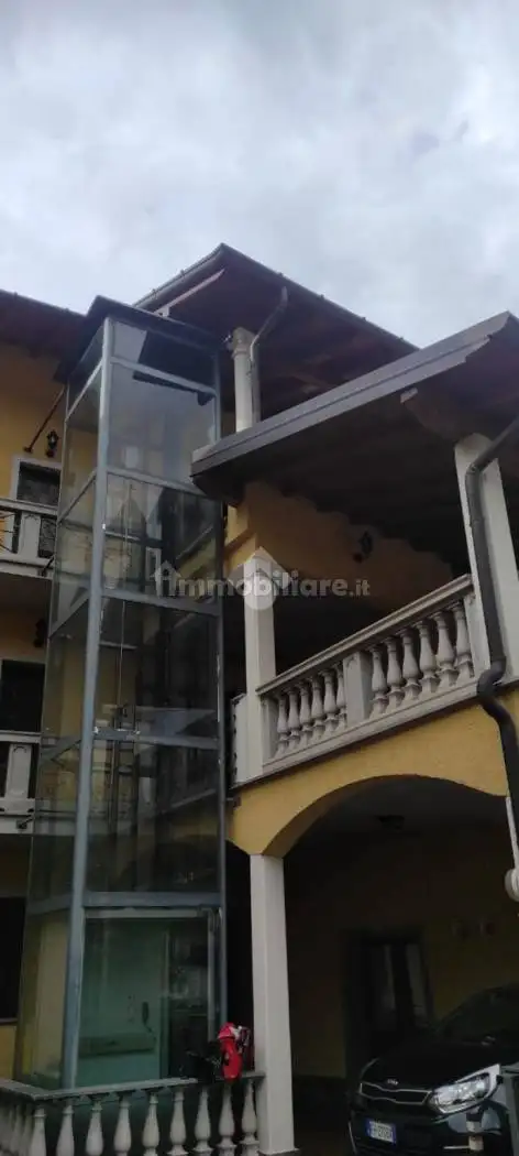 Villa in vendita a Cassano Valcuvia