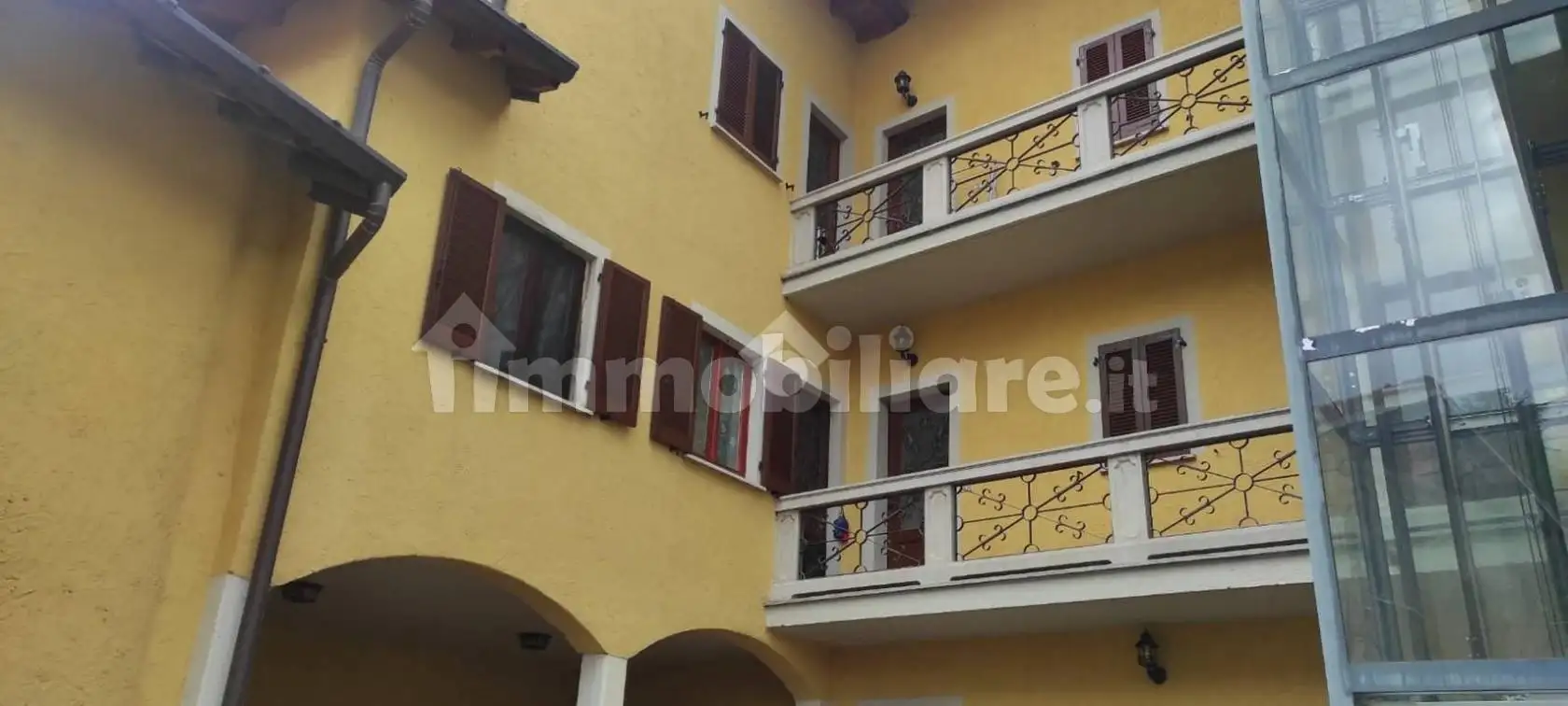 Villa plurifamiliare, buono stato, 310 m², Cassano Valcuvia - foto 2