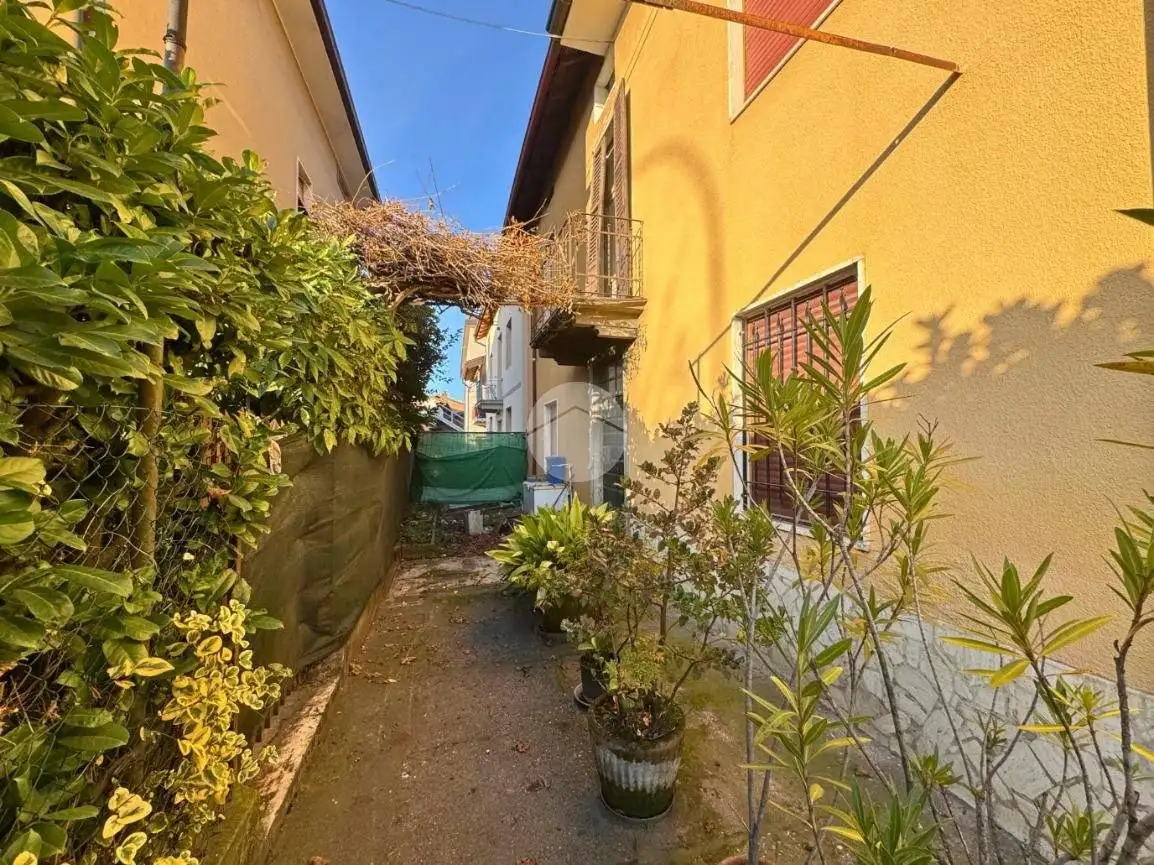 Casa indipendente in vendita a Villongo