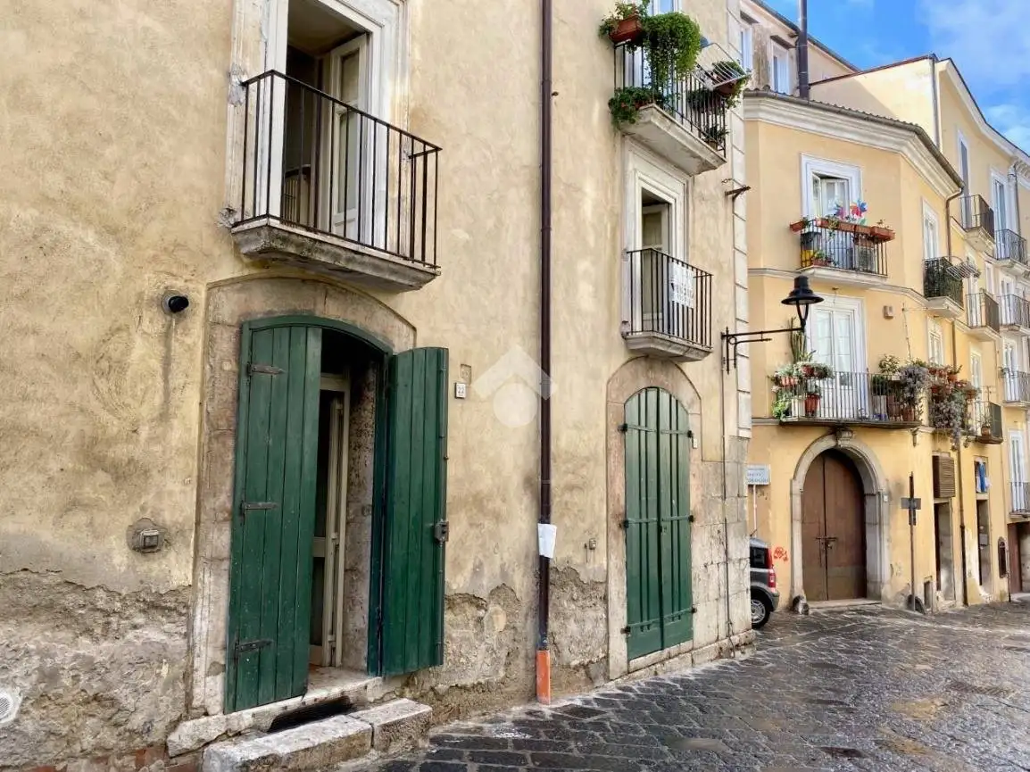 Bilocale via Duomo 22, Centro Storico, Avellino - foto 5