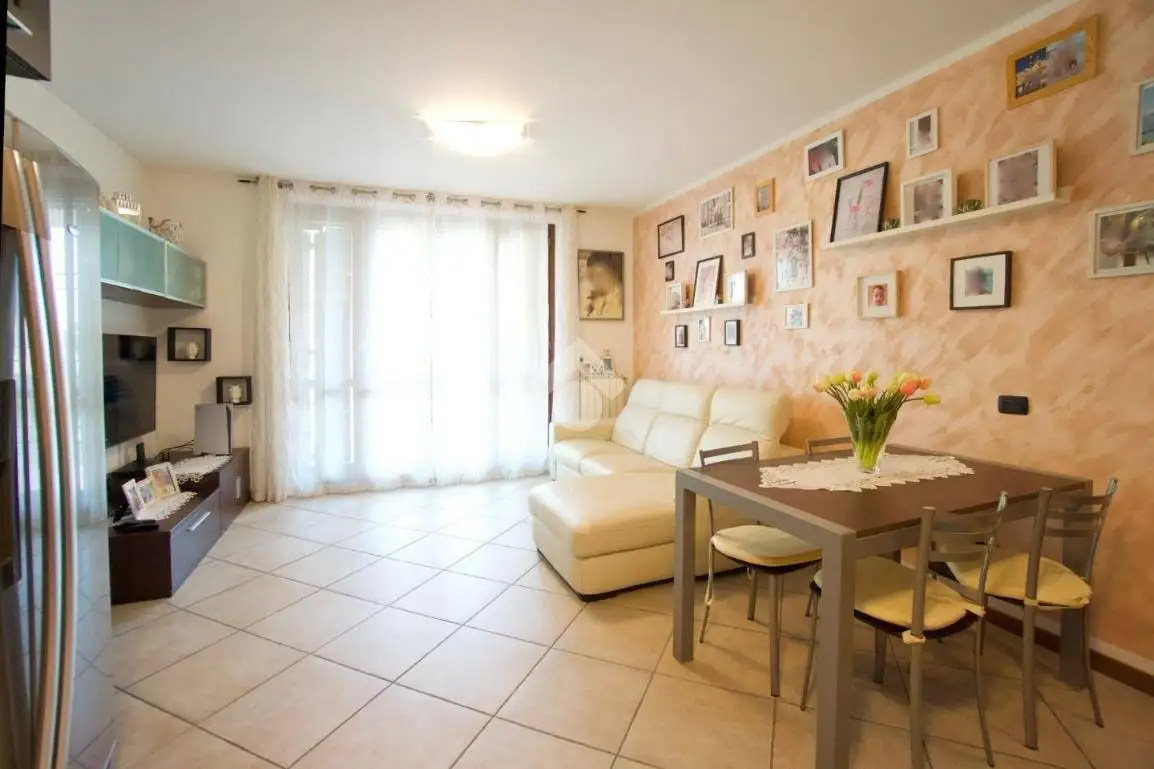 Quadrilocale via Francesco Petrarca 39, Cisliano - foto 3