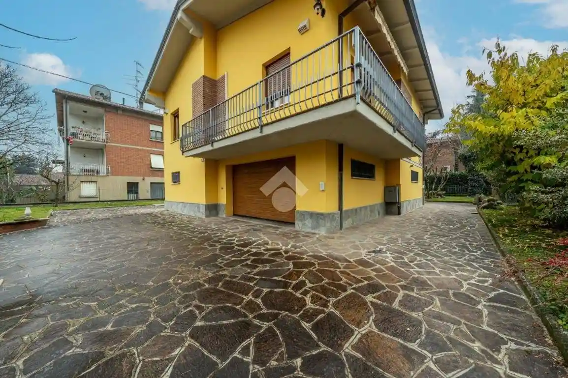 Villa unifamiliare via Luigi Reverberi 6, Centro, Montecchio Emilia - foto 4