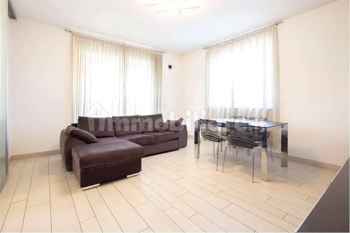 Trilocale via Alessandro Volta , 89, Cesano Maderno - foto 5