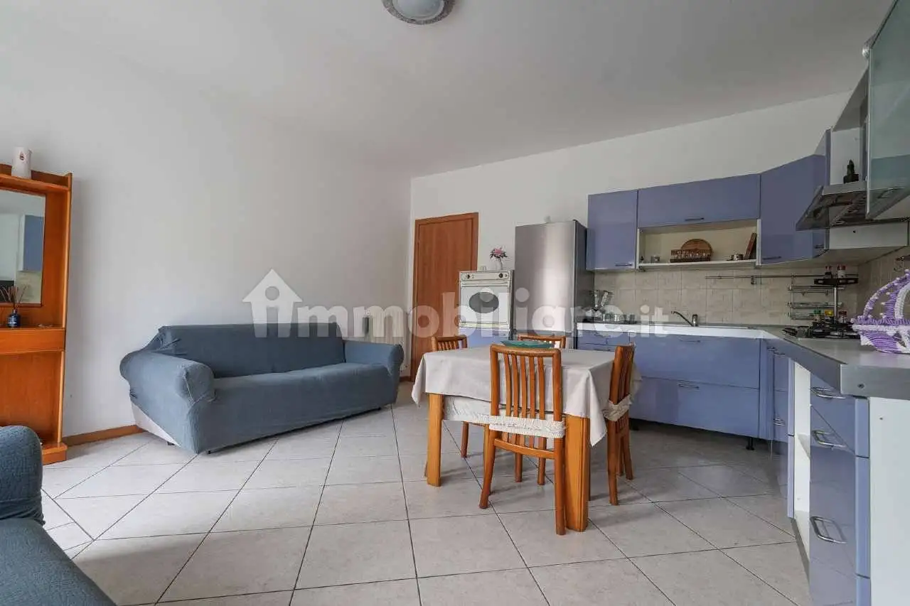 Bilocale via Alessandro Manzoni 17a, Barzana - foto 3