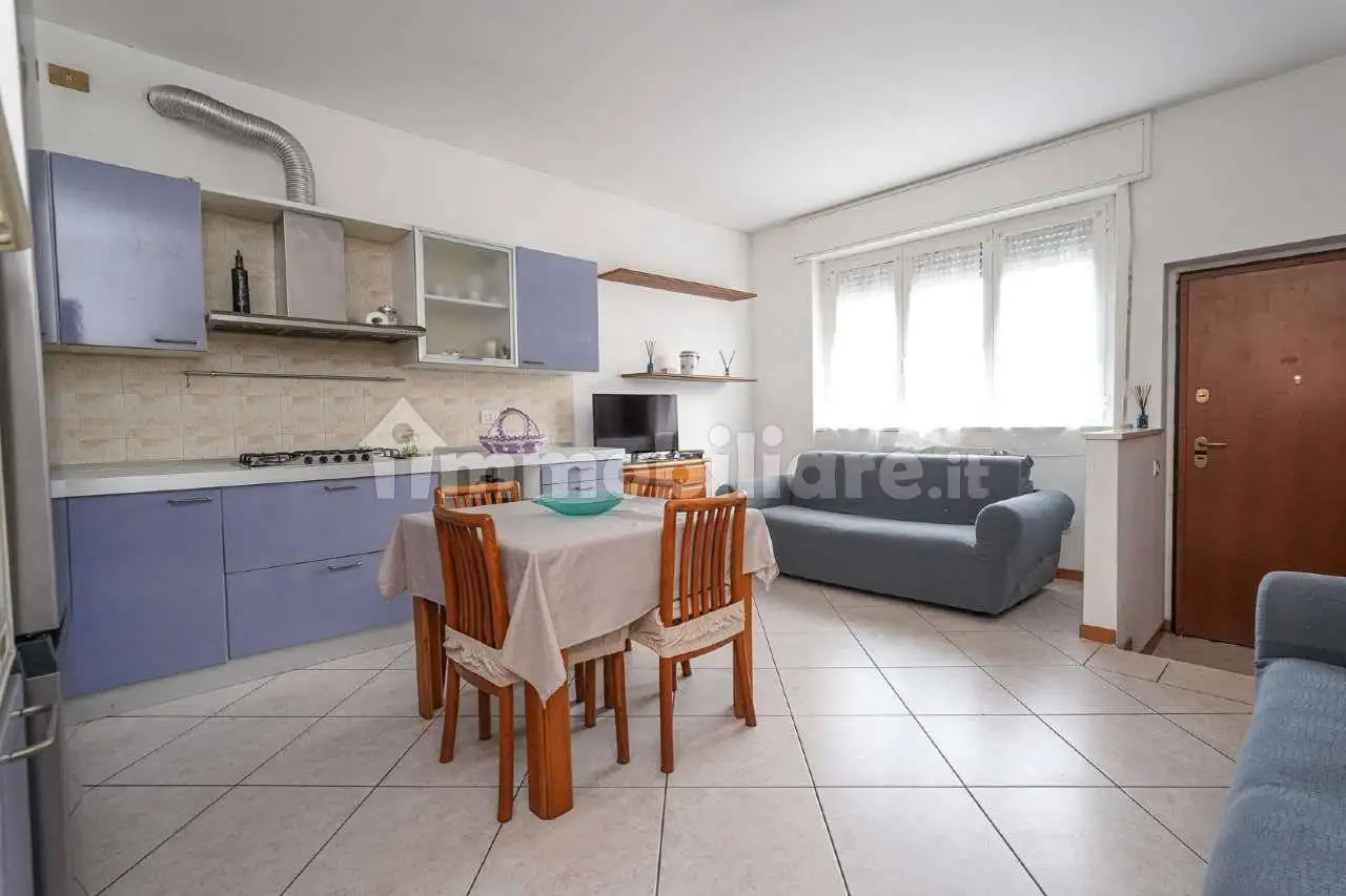 Bilocale via Alessandro Manzoni 17a, Barzana - foto 4