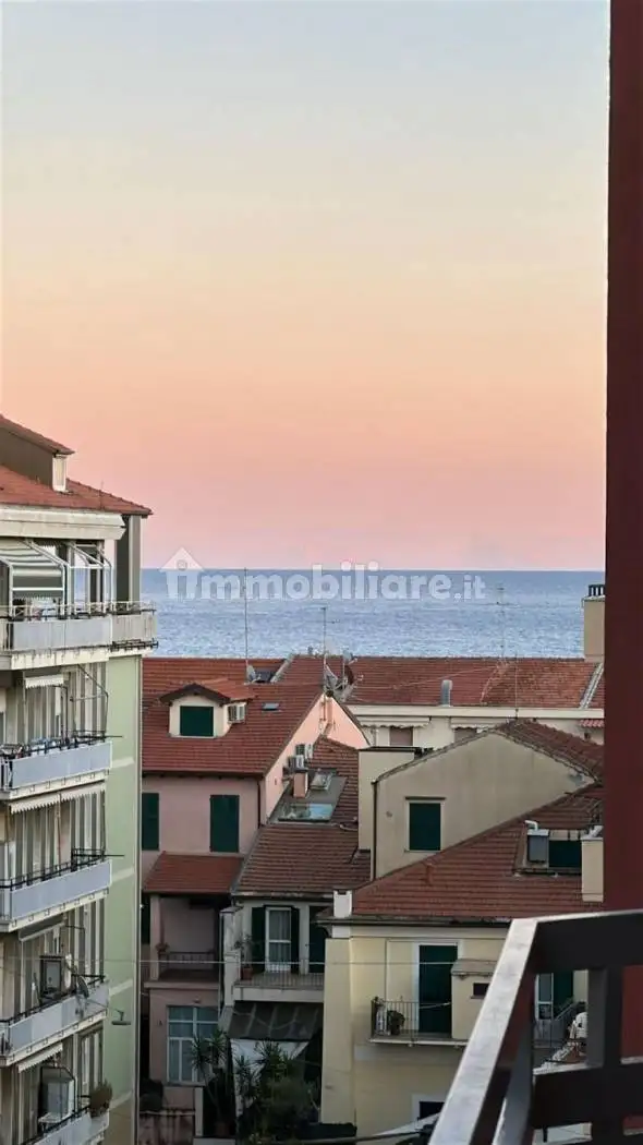 Appartamento in vendita a Loano