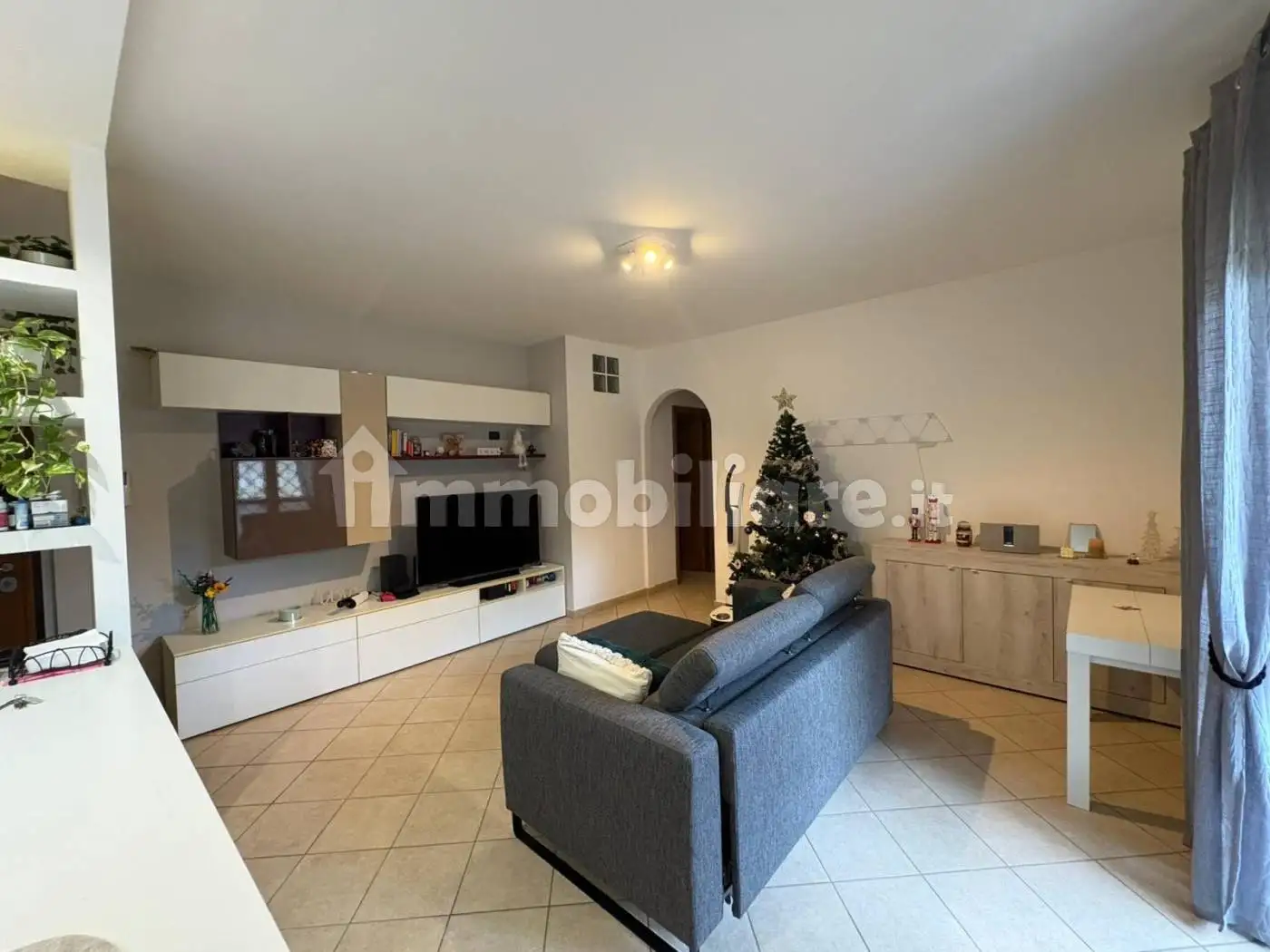 Trilocale via Aldo Moro 48, Frattocchie, Marino - foto 4