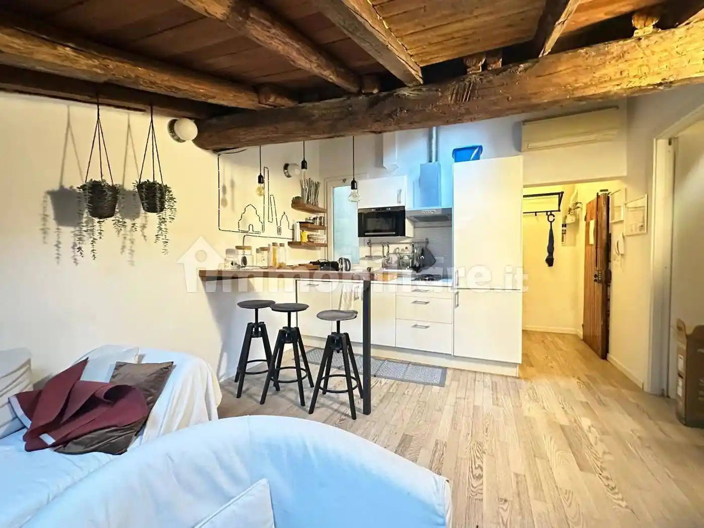 Bilocale via Castiglione, 77, Santo Stefano, Bologna - foto 2