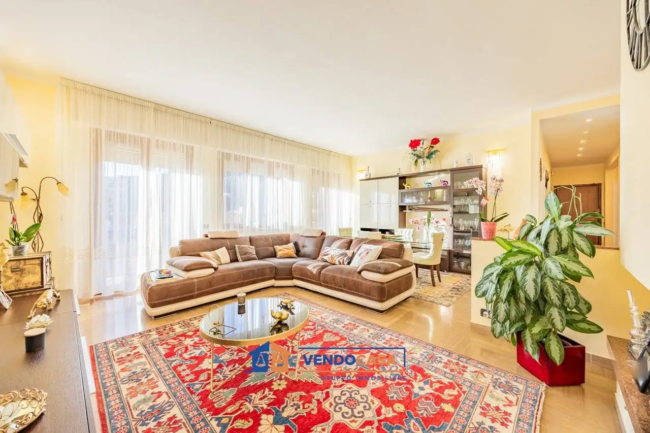 Appartamento via Bernardo Pizzorno 19, Centro, Varazze - foto 2