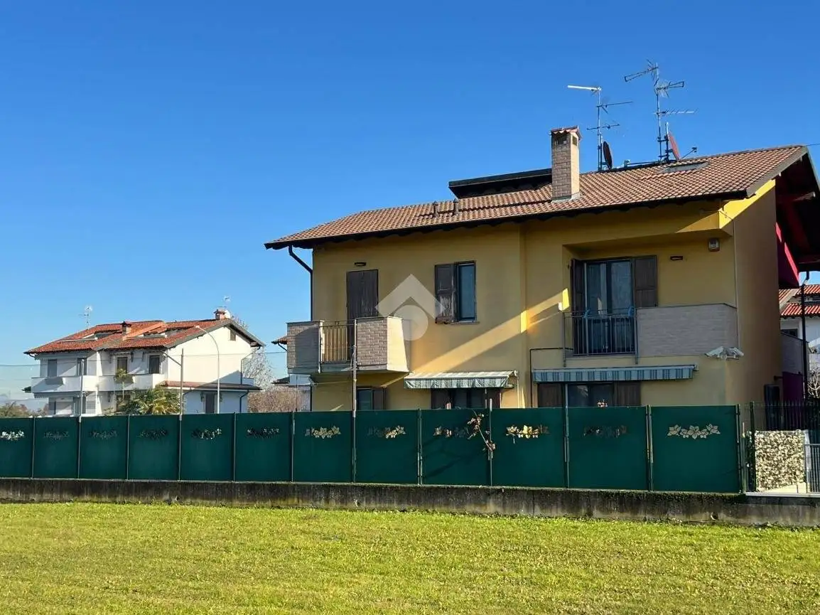 Villa in vendita a Fornovo San Giovanni