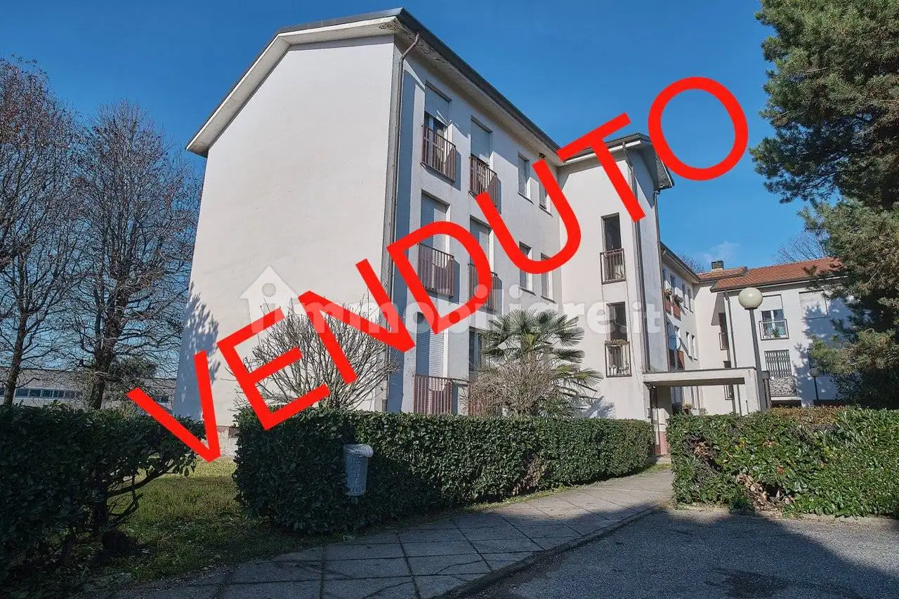 Appartamento in vendita a Garbagnate Milanese