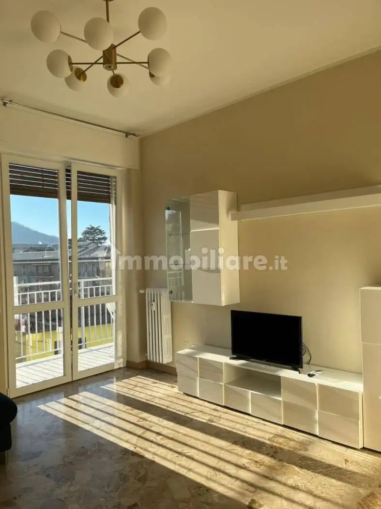 Appartamento in affitto a Como