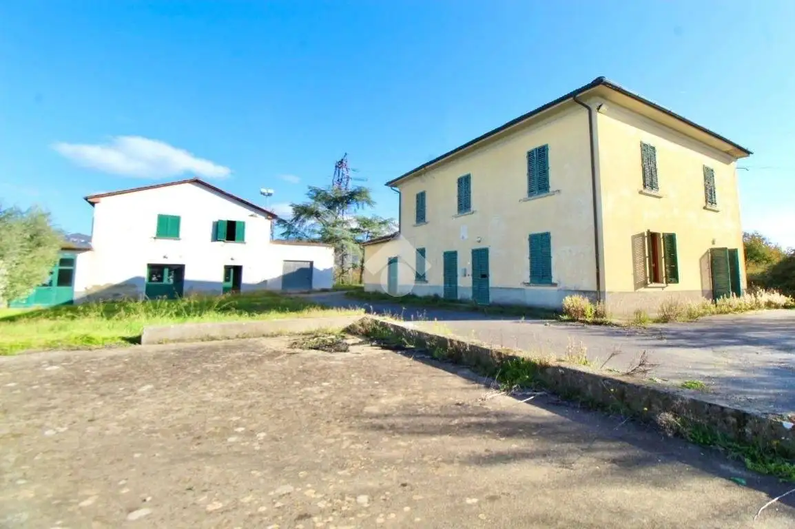 Casa indipendente in vendita a Lamporecchio