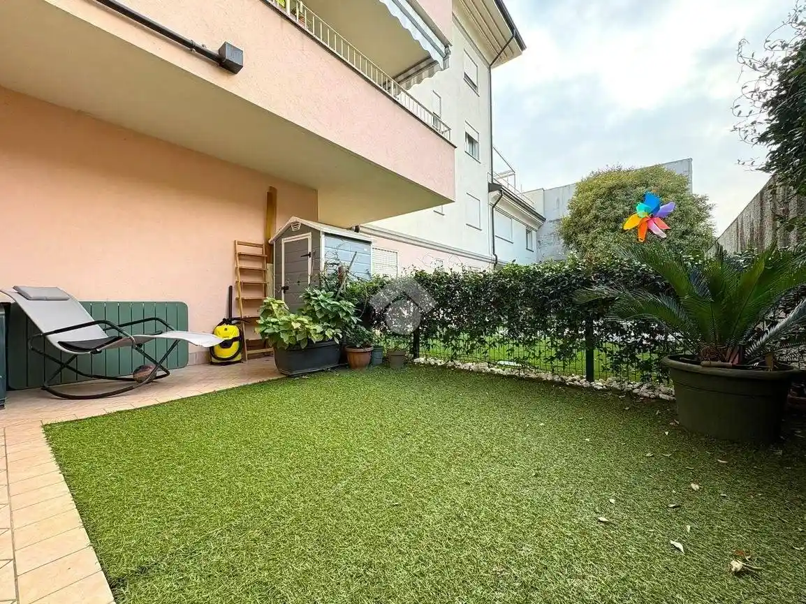 Trilocale via G. Galilei 13, Flora, Legnano - foto 2