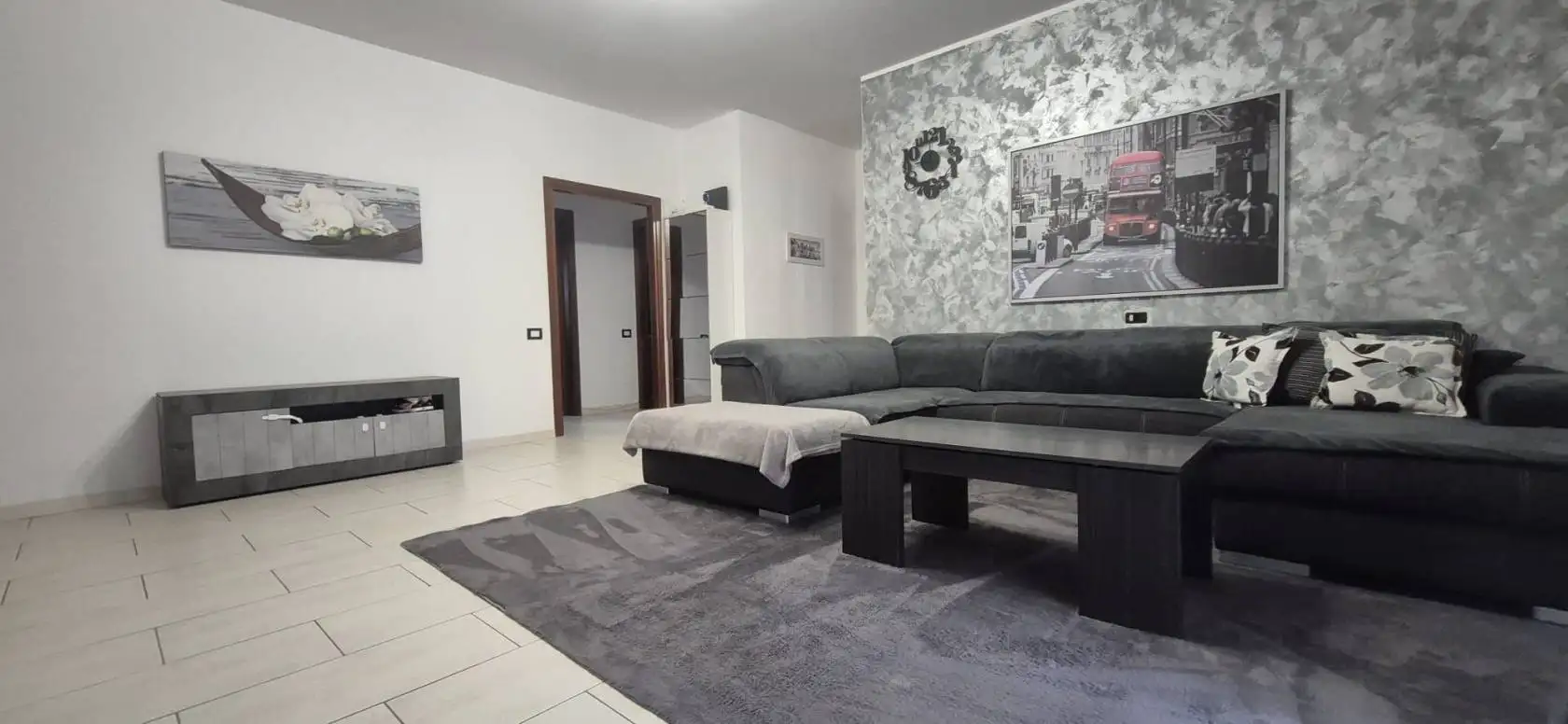 Trilocale via Vittorio Veneto 36, Centro, Capriate San Gervasio - foto 3