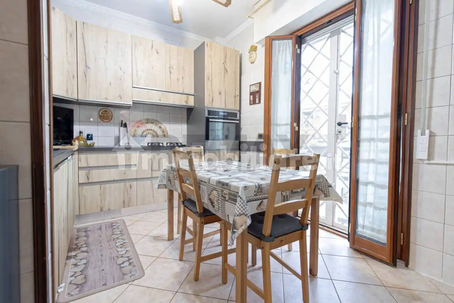 Quadrilocale via Gravina di Puglia 25, Torre Gaia, Roma - foto 3