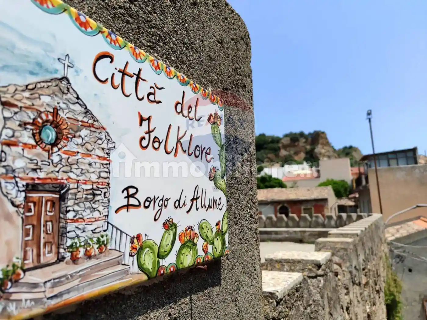Casa indipendente in vendita a Roccalumera