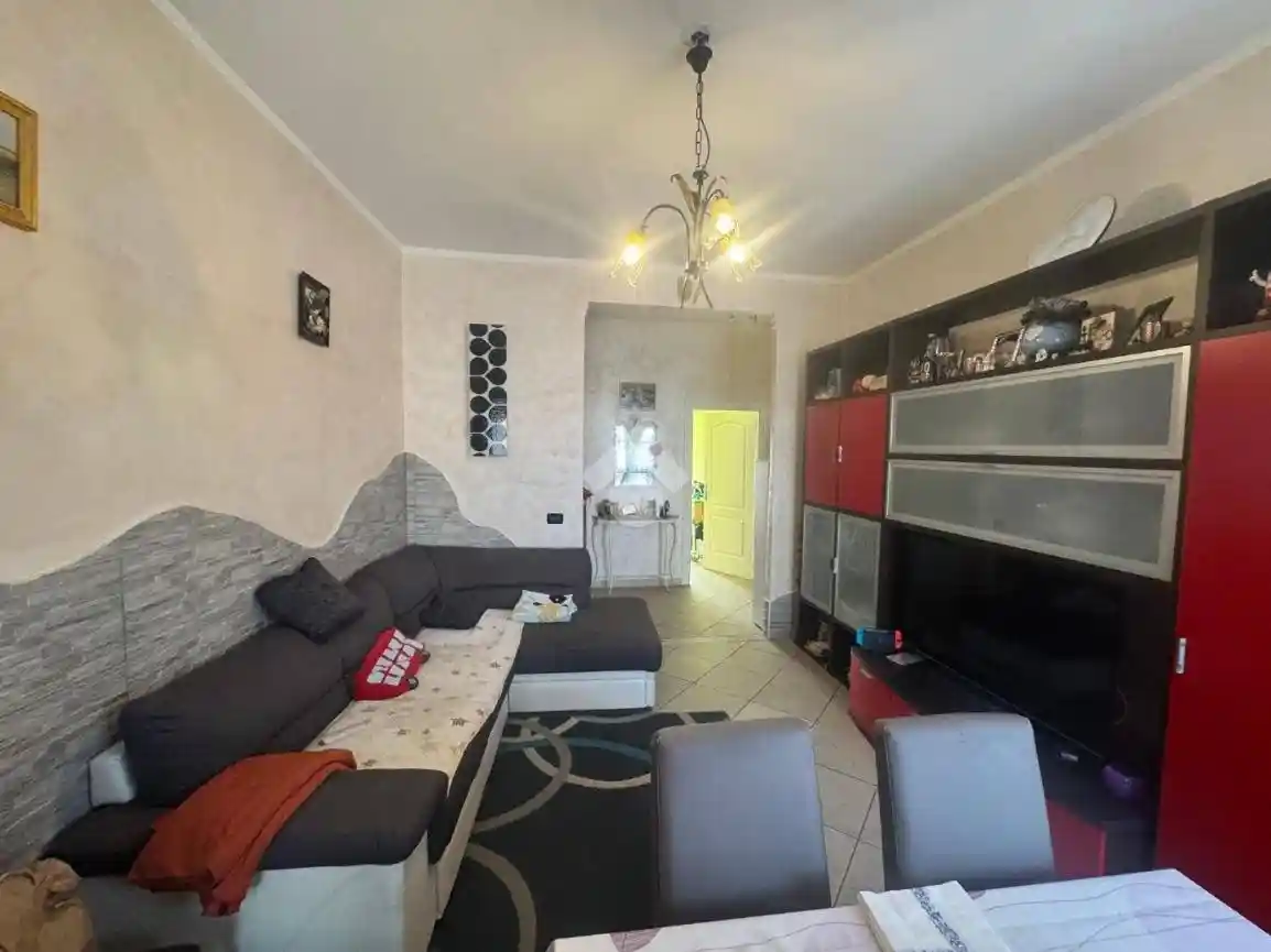 Trilocale via Cappuccini 3, Centro, Chivasso - foto 2