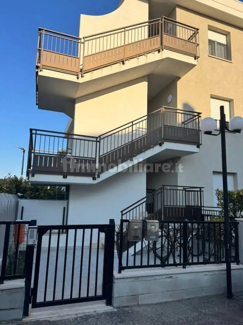 Trilocale via Generale Carlo Alberto Dalla Chiesa 20, Centro, Campomarino - foto 2