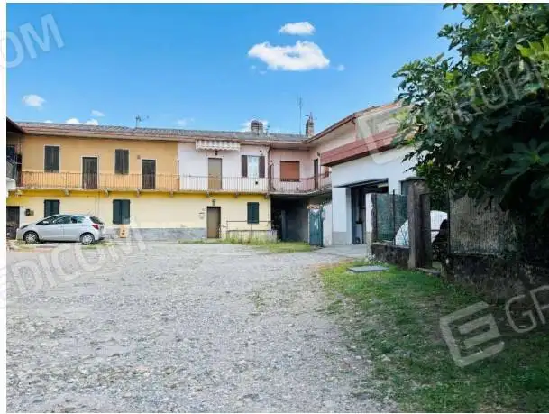Casa indipendente in asta a Vergiate