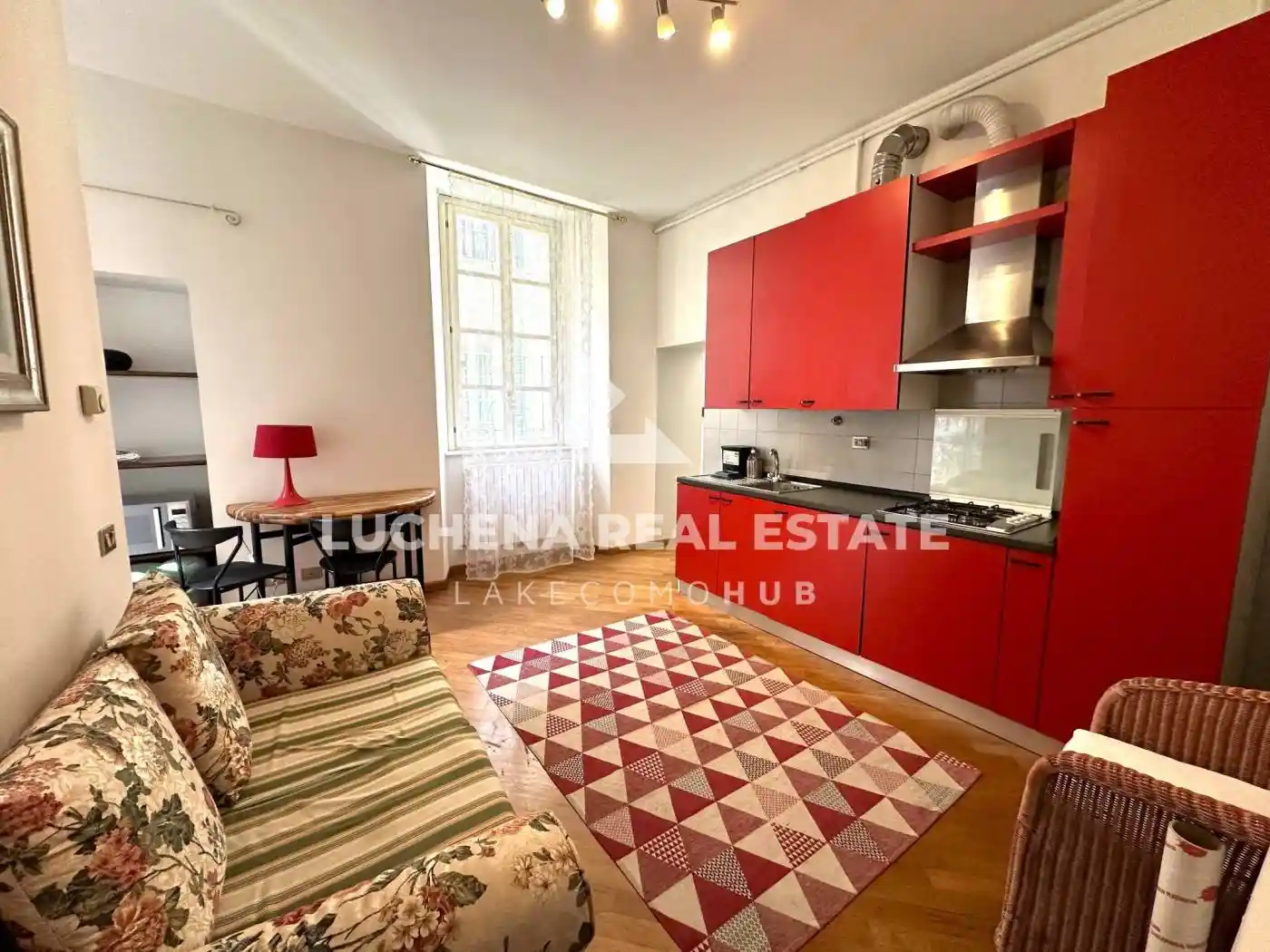 Bilocale piazza Alessandro Volta 31, Centro Storico, Como - foto 3