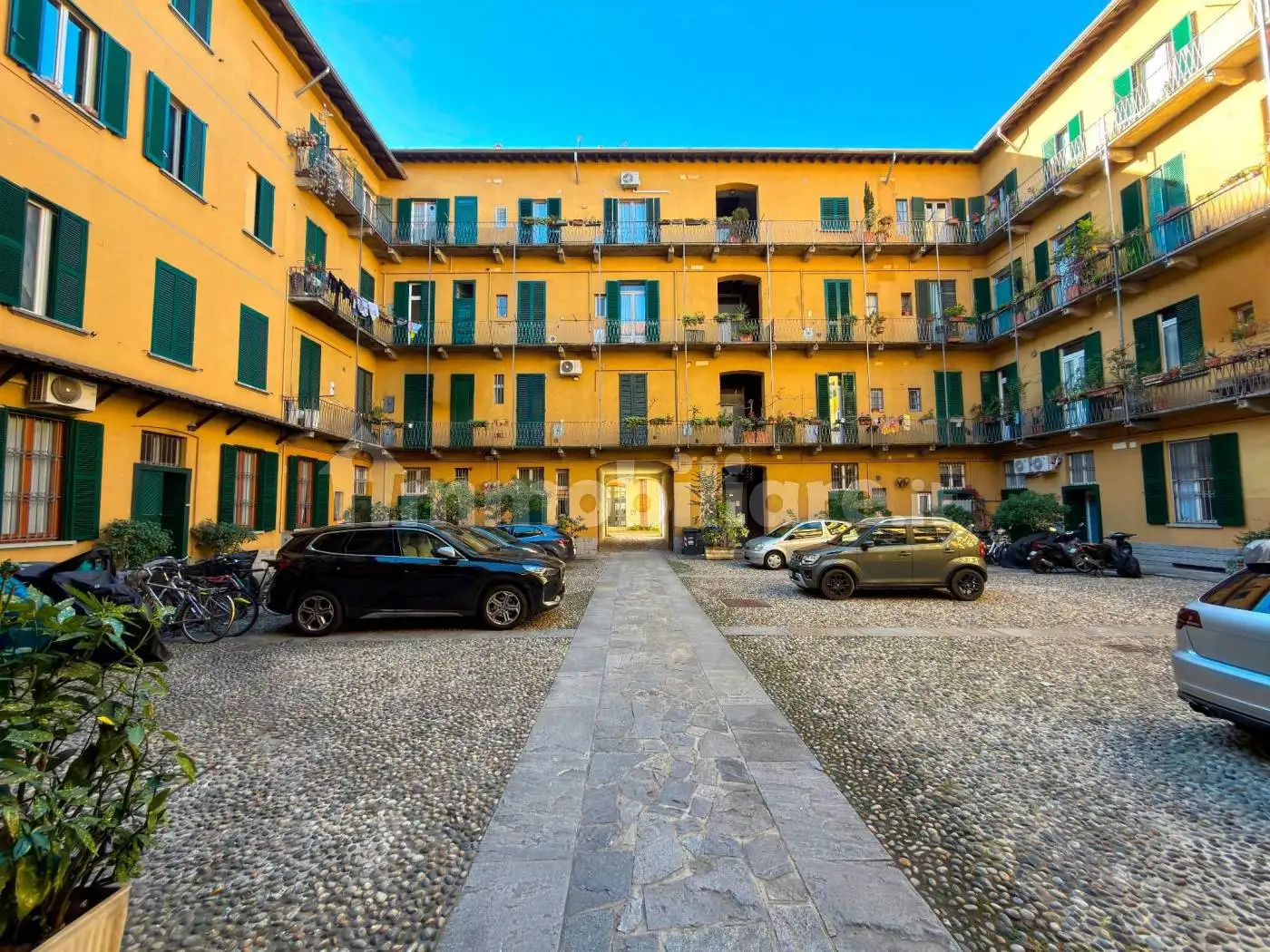 Appartamento in vendita a Monza