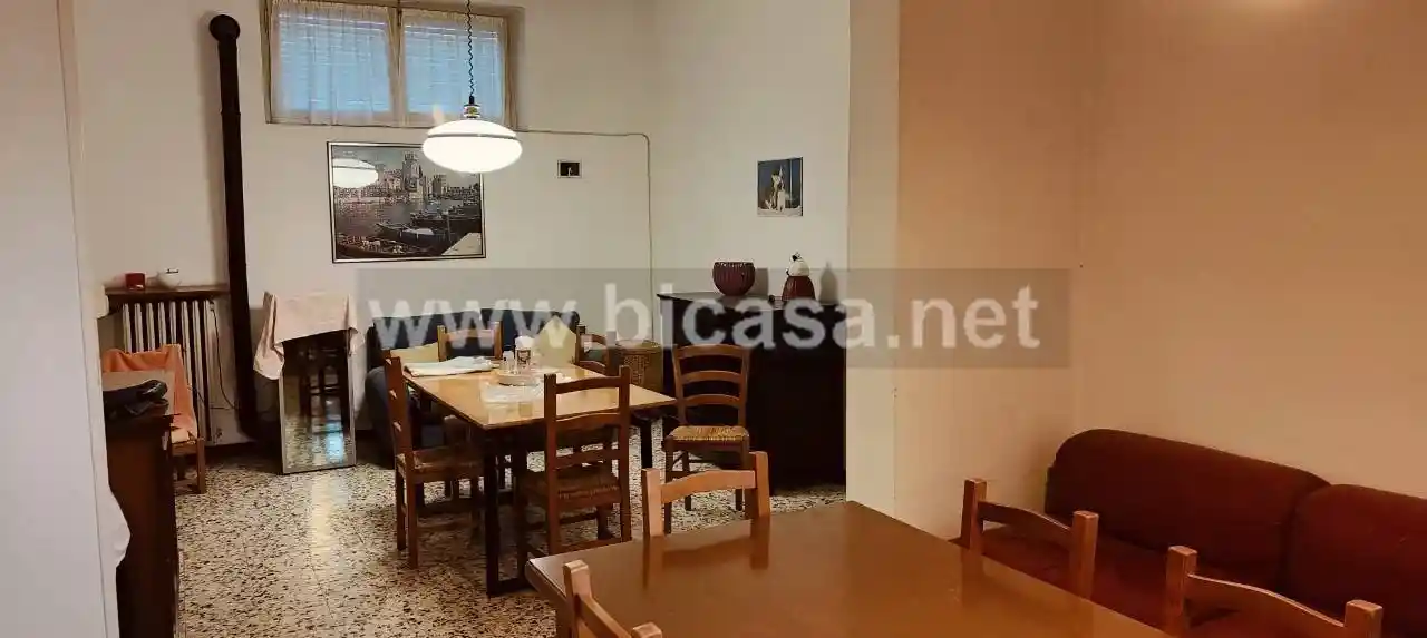Villa bifamiliare, buono stato, 537 m², Pantano, Pesaro - foto 3
