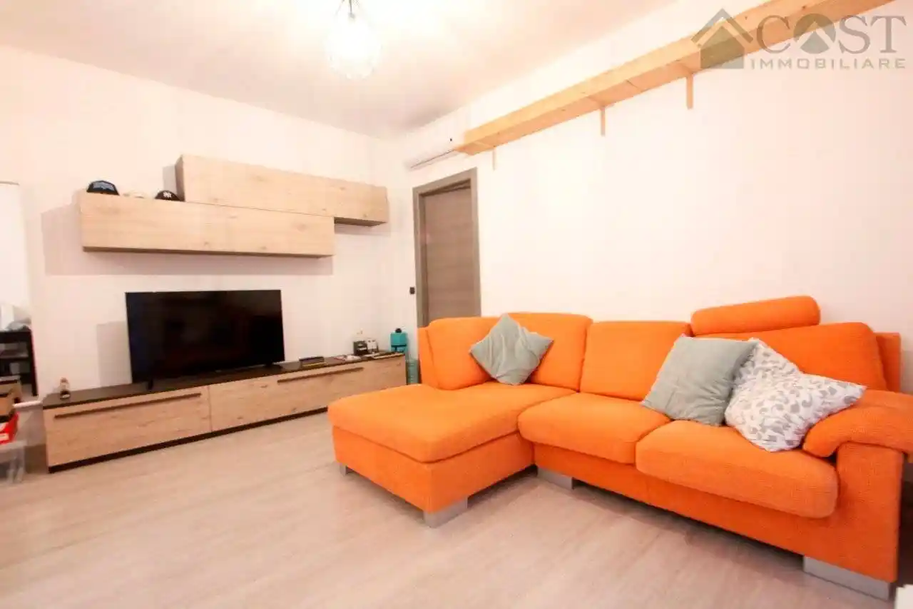 Trilocale via delle pietre  11, Borgo Roma, Verona - foto 2