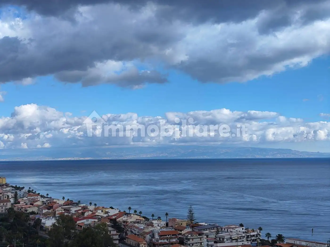Appartamento in vendita a Sant'Alessio Siculo