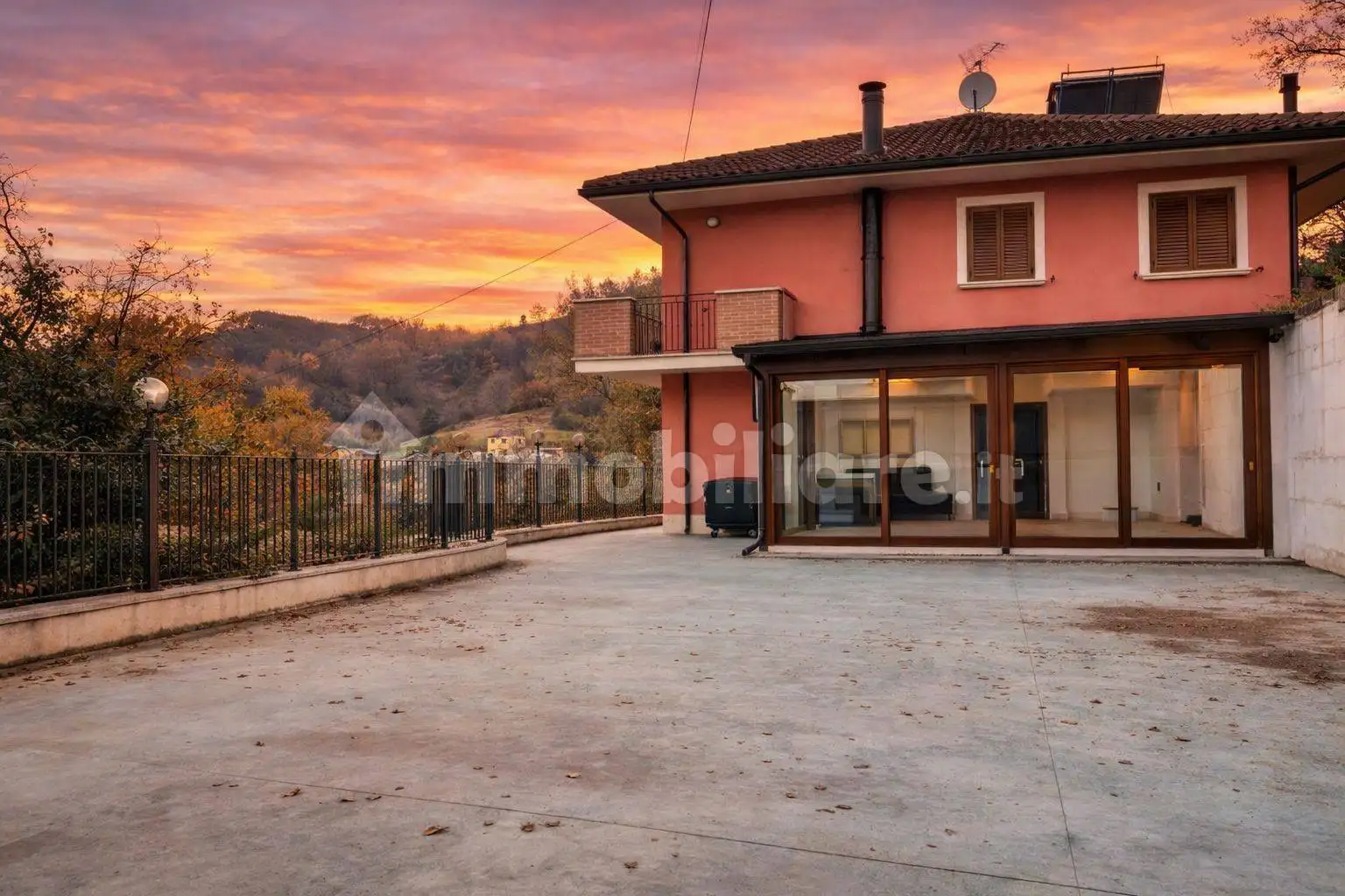 Villa in vendita a Folignano