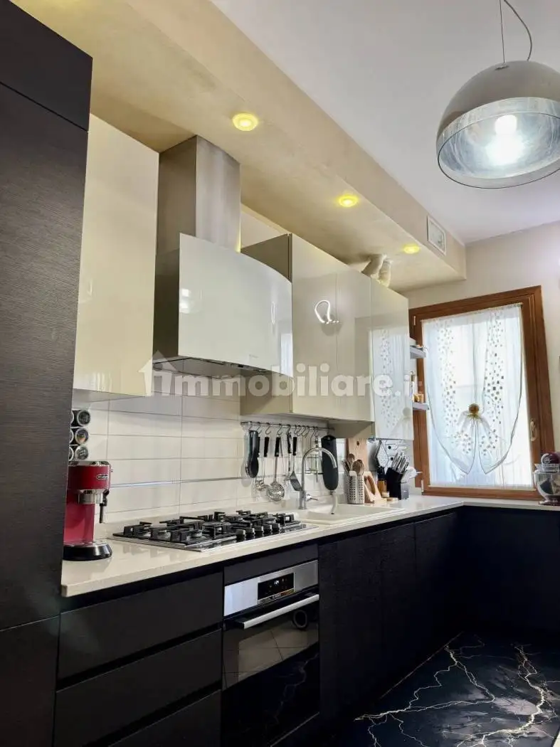 Quadrilocale ottimo stato, Centro Storico, Chioggia - foto 3