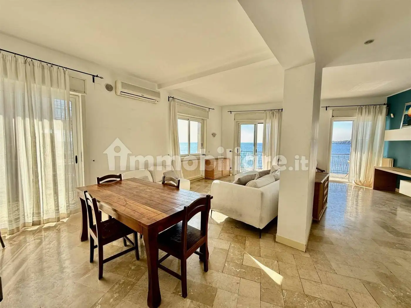 Appartamento in affitto a Aci Castello