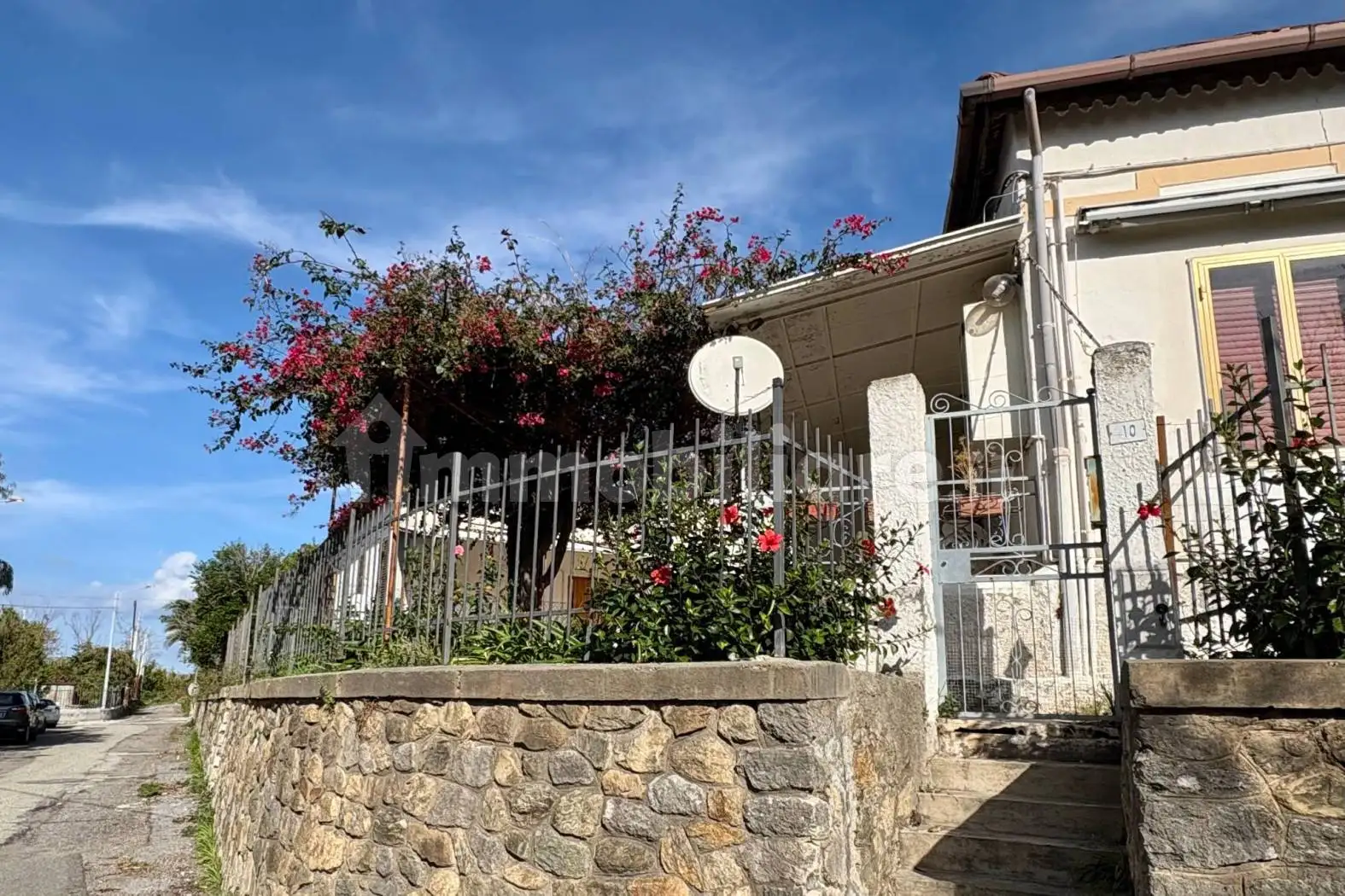 Appartamento in affitto a Paola