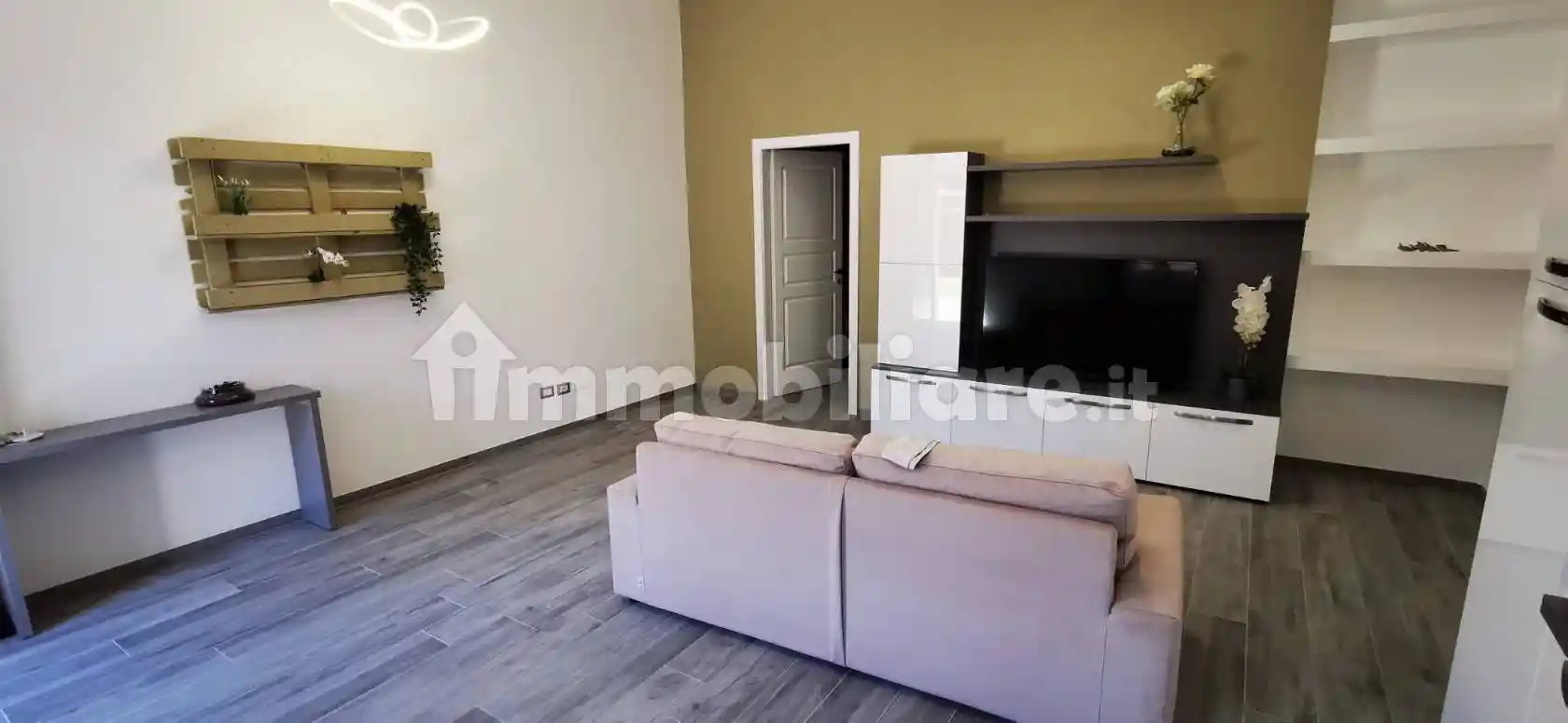 Bilocale via Luigi Cadorna 28, Centro, Opera - foto 2