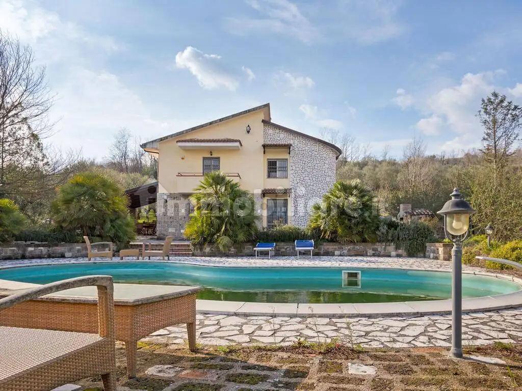 Villa in vendita a Castel Campagnano