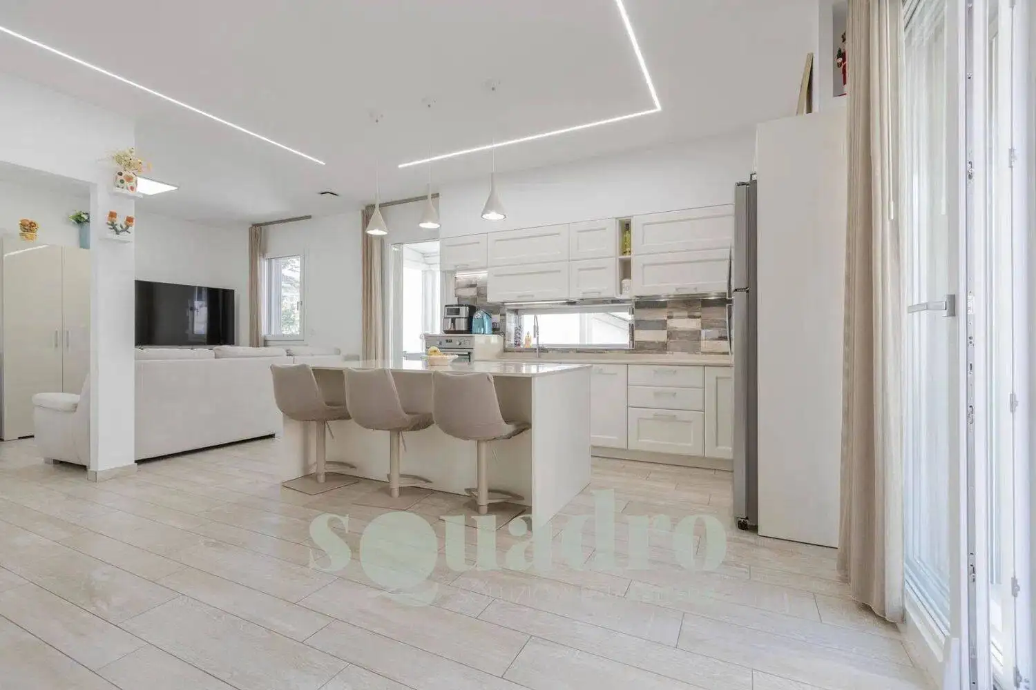 Palazzo - Edificio in vendita a Rimini