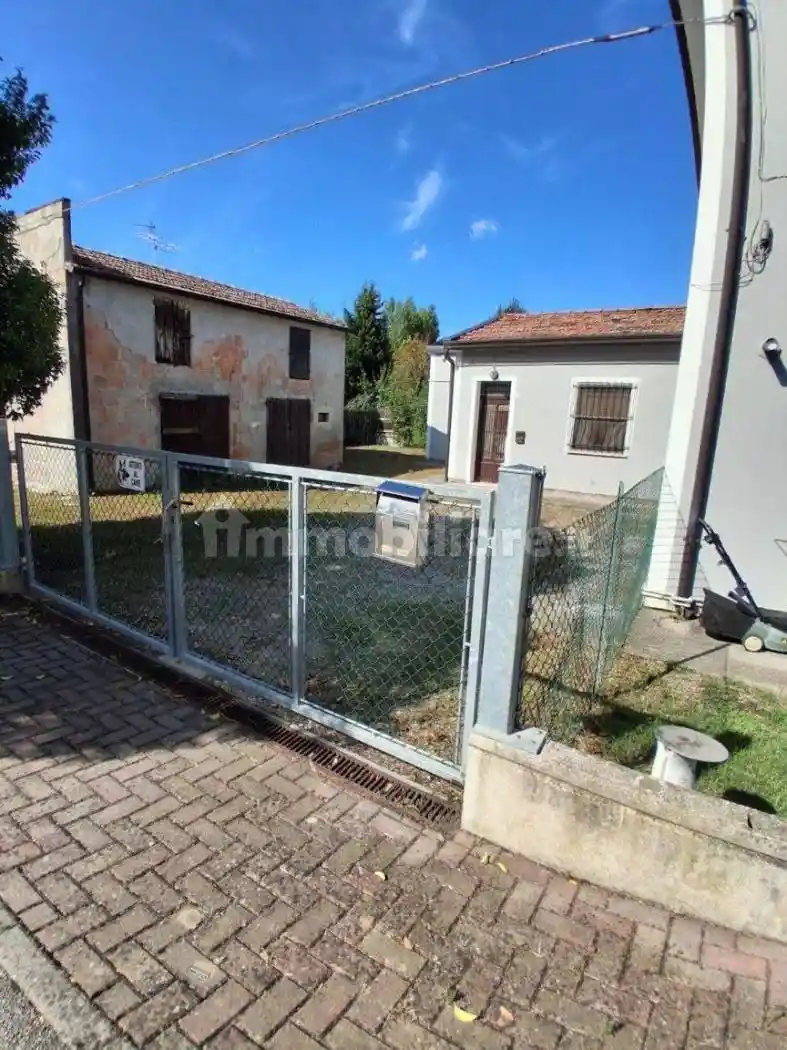 Villa bifamiliare via Maurelio Falzoni 4, Lavezzola, Conselice - foto 3